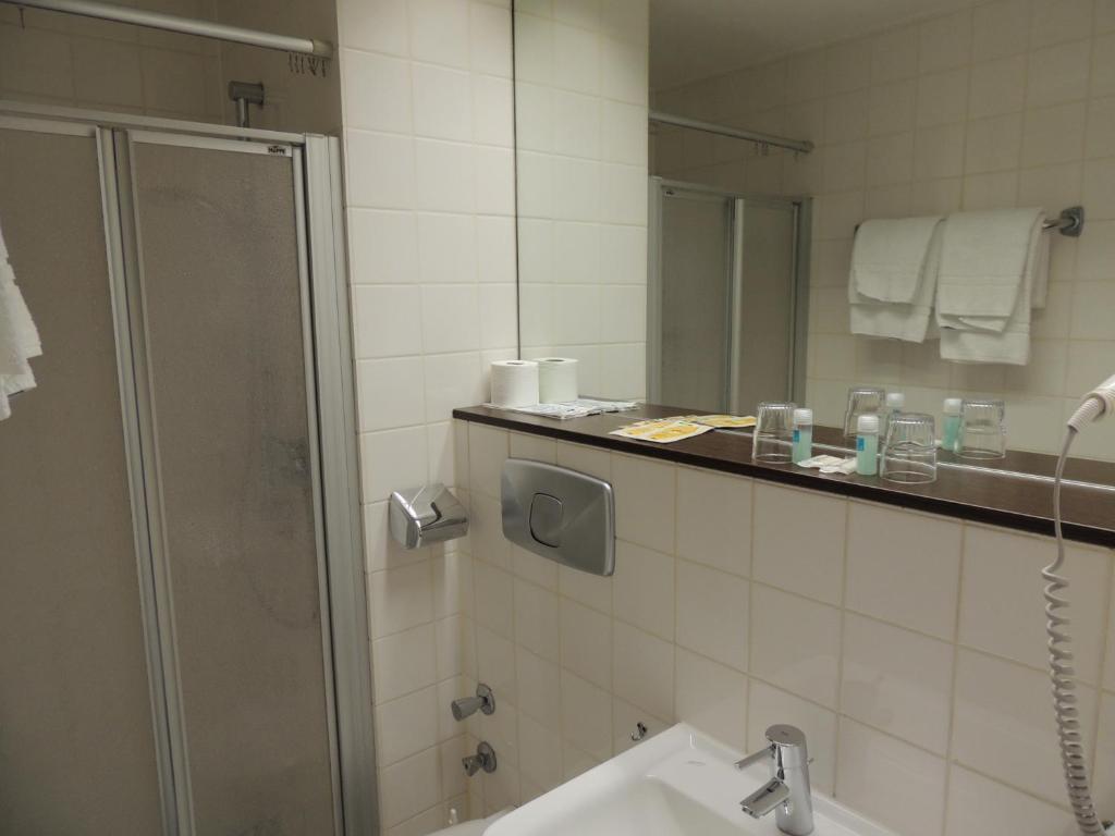 AAA Budget Hotel Köln Kültér fotó